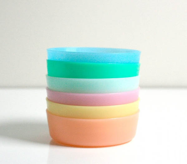 Little Wonders pastel Tupperware bowls