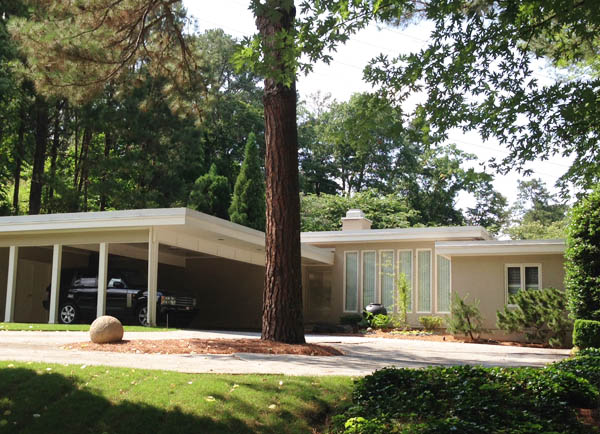 Midcentury modern home in Morningside, Atlanta; photo by Finely Crafted